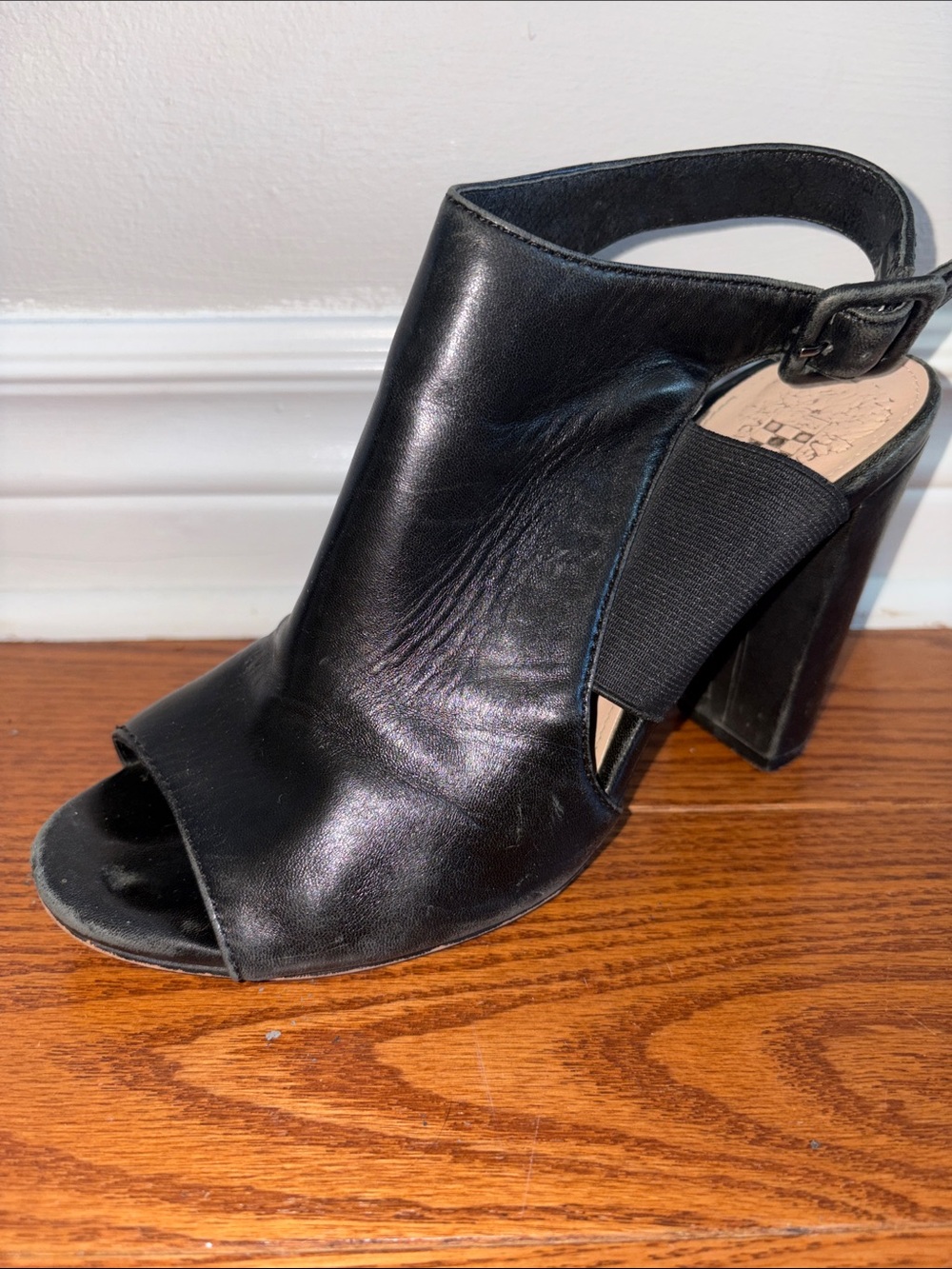 Vince Camuto Black Leather Peep-Toe Block Heels Preloved to the max ❤️👠🥰